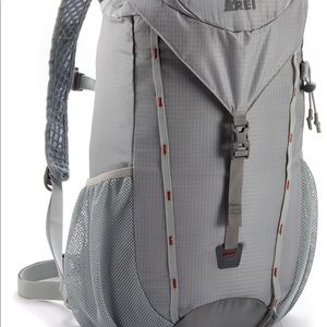 REI flash 22 ultralight hiking backpack grey used